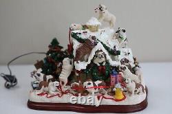 Danbury Mint Bulldog Christmas Doghouse New In Box RARE Retired Vintage Lighted