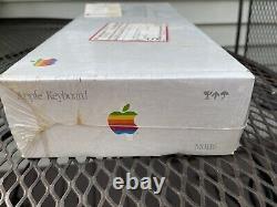 RARE Apple Keyboard for Macintosh SE IIgs W ADB Bus Mac Vintage M0116 NEW in box
