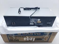 RARE In Box Sanyo Vintage Stereo System Amplifier Cassette Turntable Tuner