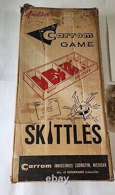 RARE! Vintage 1960's Carrom Skittles Game No. 25. Board Pins Ropes Strings box