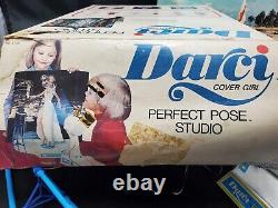 RARE Vintage Kenner Darci Cover Girl Doll Perfect Pose Studio with Box