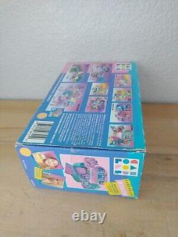 RARE Vintage Toy Biz Caboodles Bedroom Doll Playset New In Open Box Complete'93