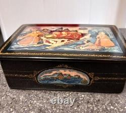 Rare 2001/2002 Vintage Russian Lacquer Box Snowy Christmas Sleigh Sled Winter