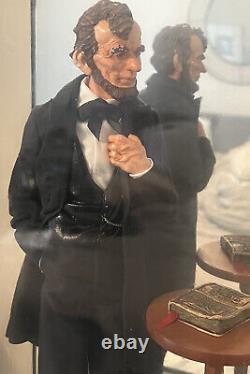 Rare Vintage Abraham Lincoln Figurine Music Box Plays God Bless America