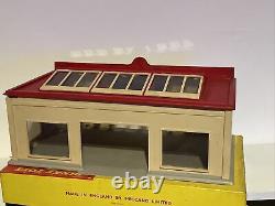 Rare Vintage Dinky Toys Near Mint with Box Service Station Building 785 Complete