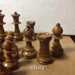 Rare Vintage Glass eye Knight Lardy Chess Set 3.75 King with box