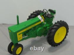 Rare Vintage John Deere 720 Toy Tractor 18 Scale Scale Models New in Box
