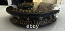 Rare Vintage Russian Hand Painted Lacquered Powder Box. Signed By XOAYA