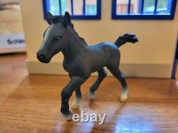VTG Schleich Horse Figurine Toys Lot With Stable with box Rare Stallion Mare Fowl NR