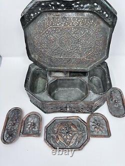 Vintage COPPER REPOUSSE Metal Spice Or Jewelry Box RARE