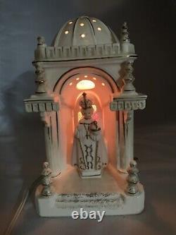 Vintage INFANT JESUS OF PRAGUE Plaster CATHOLIC Illuminated Altar Music Box RARE