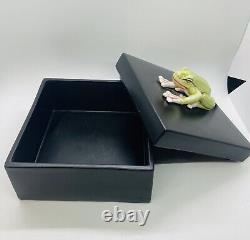 Vintage Italian Bouran Ceramic Frog On Black Box Rare Collectible
