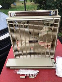 Vintage Lasko Reversible Window Fan With Box Model 4762 Works 20 MCM rare