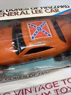 Vintage Mego Dukes of Hazzard 3/4 1981 Original box With Luke & Bo RARE