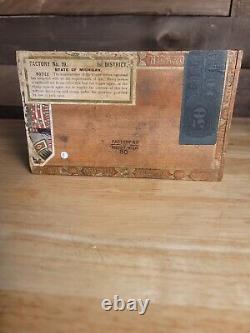 Vintage Rare Nicaro Wooden Cigar Box