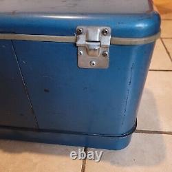 Vintage Rare Vagabond Thermos Cooler Metal Ice Chest Box With Handle Made in USA