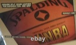 Balle de basket-ball officielle SPALDING en cuir NBA des années 90 VINTAGE NEUVE DANS SA BOÎTE MEGA RARE GRAAL