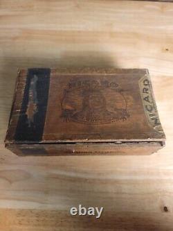 Boîte à cigares en bois Nicaro vintage rare