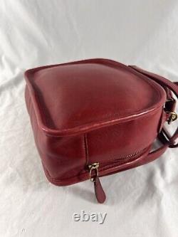 Boîte à lunch en cuir rouge vintage de marque COACH de 1996, avec fermeture éclair, à porter en bandoulière ou sur l'épaule, modèle H6C-9991.