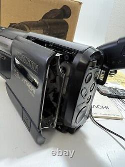Caméscope HITACHI VM-H720A HI8 8MM x24 avec Zoom Numérique RARE dans sa Boîte d'Origine Vintage