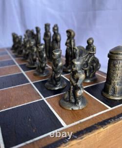 Ensemble d'échecs ANRI Renaissance en métal argenté, laiton et boîte en bois rare vintage ES Lowes