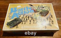 Ensemble de jeu militaire d'action de bataille vintage dans sa boîte originale rare Sears INCOMPLET WW2