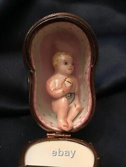 Fab! Rare! Vintage Limoges Peint Transport Principal De Bébé W Baby Trinket Box Signé Bc