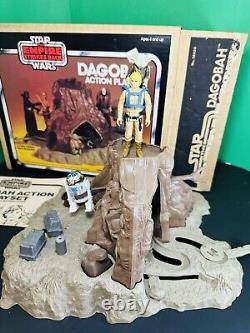 Jouet d'action rare Vintage Star Wars Dagobah avec boîte en mousse originale COMPLÈTE