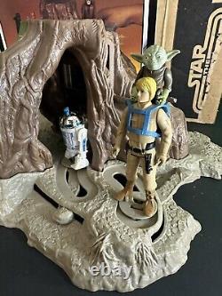 Jouet d'action rare Vintage Star Wars Dagobah avec boîte en mousse originale COMPLÈTE