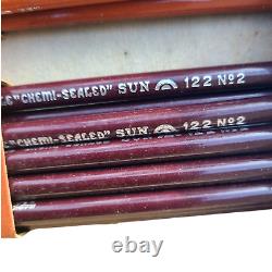 Lot de crayons EAGLE vintage RARE fiable 305, Sun 122, The Scholastic 230 avec boîte