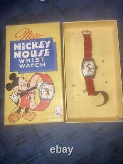Montre vintage Ingersoll Mickey Mouse en marche et boîte RARE