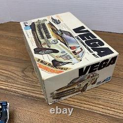 Mpc Vintage Rare Model Kit 73 Vega Customizing Kit Box 1-7327-225 Construit