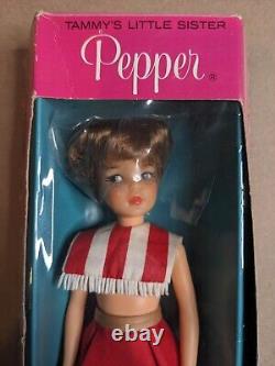 Poupée Tammy, la petite sœur idéale de Pepper, millésime 1964, dans sa boîte non ouverte, neuve et rare.