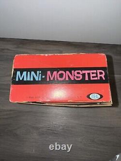 Poupée Vintage Rare de Loup Mini Monstre 1964 de la marque Ideal Aka Munsters en Boîte Tout d'Origine