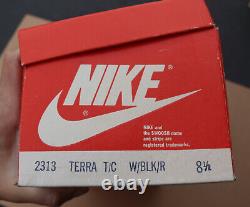 Rare 1980s Vintage Nike Terra T/c 2313 Chaussures De Course Avec La Taille De La Boîte D'origine 8.5