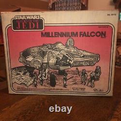 Rare 1983 Star Wars Millenium Falcon Scelled In Box Rétro Retour Vintage De Jedi
