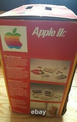 Rare Vintage Canadian Apple IIC Avec Box! Testé Et Travaillant
