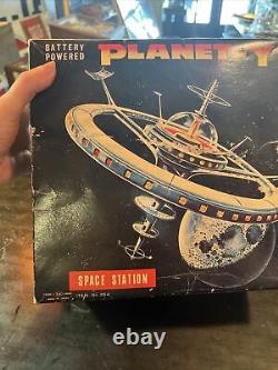 Rare Vintage Tin Nomura Planet-y Space Station #354 Boîte D'origine S'allume