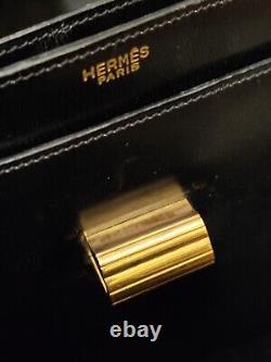 Sac en boîte en cuir de veau Hermès Vintage avec poignée supérieure des années 50, rare.