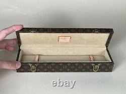 Très Rare Louis Vuitton Monogram Vintage Montres Box Collectors Article