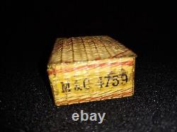 Très rare antique publicitaire français Moët & Chandon miniature boîte en métal à charnière