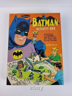 Vintage 1966 Whitman Batman Activity Box Set Complet Avec Crayons Play Area Rare
