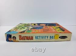 Vintage 1966 Whitman Batman Activity Box Set Complet Avec Crayons Play Area Rare
