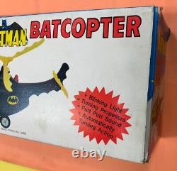 Vintage Ahi 1977 Batman Batcopter Piles fonctionnant Hk Nouveau dans la boîte DC Comics Rare