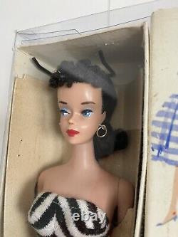 Vintage Brunette Ponytail Barbie #4 1960 Nrfb Rare État Fantastique