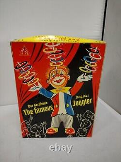 Vintage West German Célèbre Juggler Juggling Clown Wind Up W Anneaux Et Box Rare